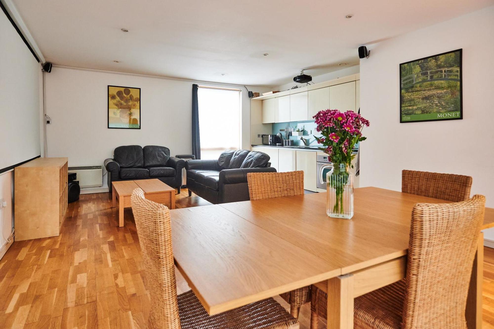 Bright 2 Bedroom Flat In Old Street With Balcony لندن المظهر الخارجي الصورة